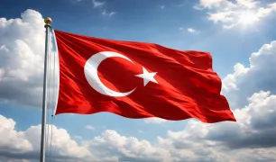 Türk Bayrağı ile ilgili Kompozisyon